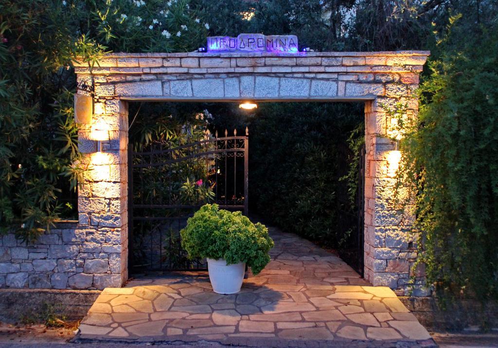 Pansion Prodromina Hotel Skopelos Town Exterior photo